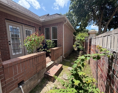 13722 Aspen Cove Drive - Photo Thumbnail 26