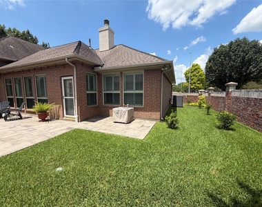 13722 Aspen Cove Drive - Photo Thumbnail 25