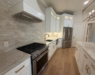 13722 Aspen Cove Drive - Photo Thumbnail 10