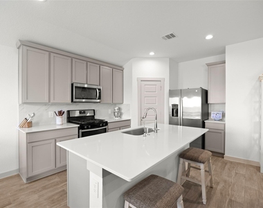 1134 Della Lane - Photo Thumbnail 9