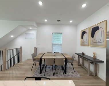 2706 Cochran Street - Photo Thumbnail 10