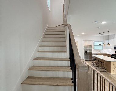 2706 Cochran Street - Photo Thumbnail 12