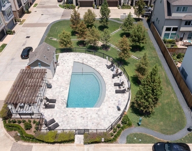 11023 Acorn Falls Drive - Photo Thumbnail 13