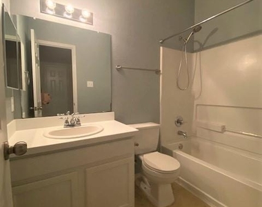 13001 Trail Manor Drive - Photo Thumbnail 6
