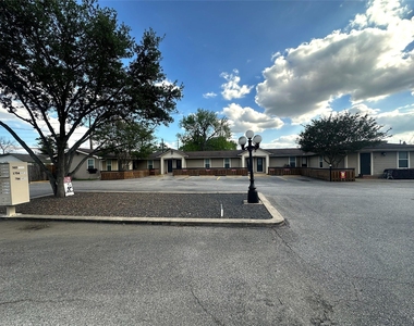 507 Houston Street - Photo Thumbnail 15