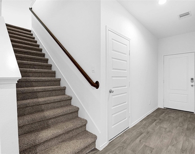 4251 Berwick Park Lane - Photo Thumbnail 12