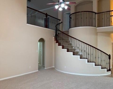 8531 Powell Ridge Drive - Photo Thumbnail 9