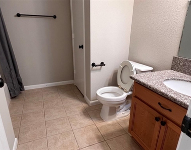 12007 Madison Oak Street - Photo Thumbnail 8
