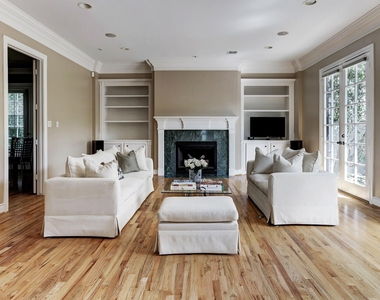 1207 Ripple Creek Drive - Photo Thumbnail 4