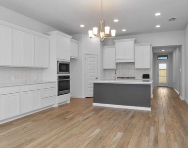 303 Eileen Drive - Photo Thumbnail 1