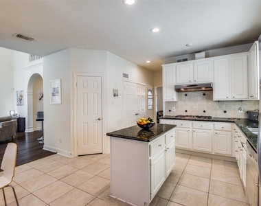 14202 Scarborough Fair Street - Photo Thumbnail 18