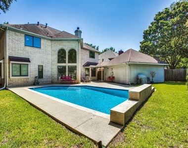 14202 Scarborough Fair Street - Photo Thumbnail 3