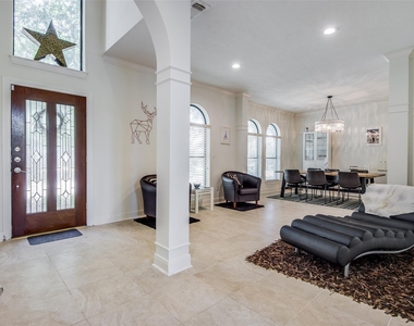 14202 Scarborough Fair Street - Photo Thumbnail 5