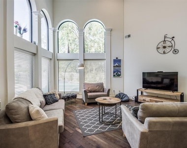 14202 Scarborough Fair Street - Photo Thumbnail 12