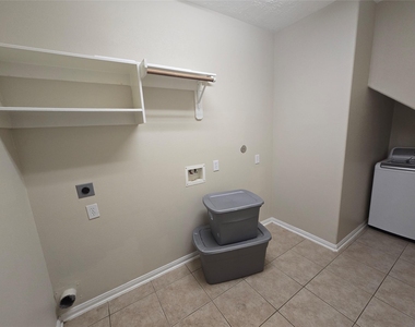 12331 Natchez Park Lane - Photo Thumbnail 9