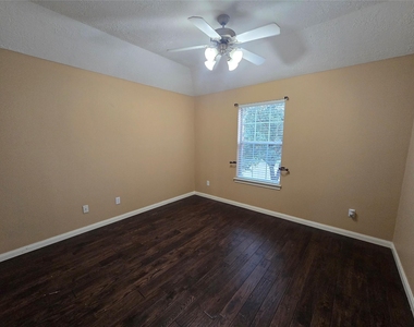 12331 Natchez Park Lane - Photo Thumbnail 17