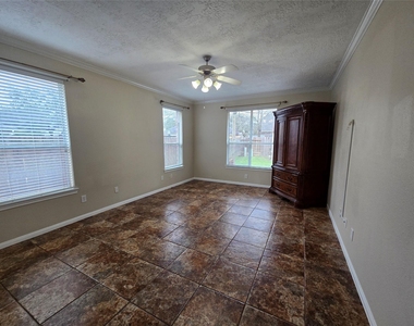12331 Natchez Park Lane - Photo Thumbnail 8