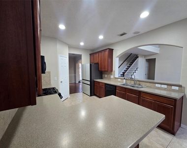 12331 Natchez Park Lane - Photo Thumbnail 6