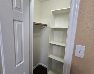 12331 Natchez Park Lane - Photo Thumbnail 14