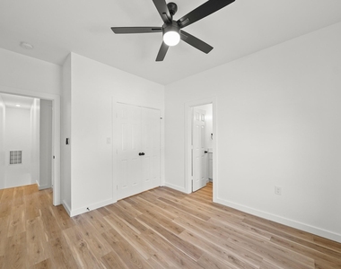 1512 W Blum Street - Photo Thumbnail 24