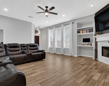174 Horn Court - Photo Thumbnail 5