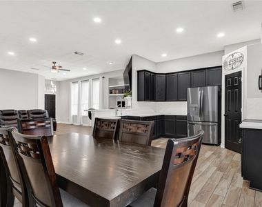 174 Horn Court - Photo Thumbnail 10