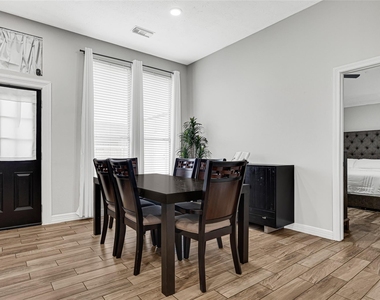 174 Horn Court - Photo Thumbnail 7