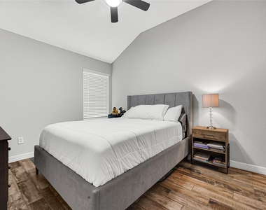 174 Horn Court - Photo Thumbnail 22