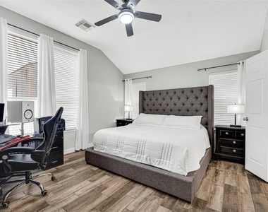174 Horn Court - Photo Thumbnail 11
