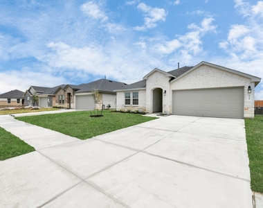 8519 Swenson Lane - Photo Thumbnail 3