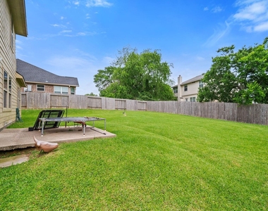 13092 Greenbriar - Photo Thumbnail 21