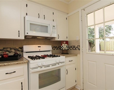 8526 Friendship Road - Photo Thumbnail 10