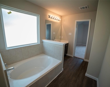 4455 Eveslage Lane - Photo Thumbnail 9