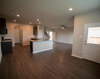 4455 Eveslage Lane - Photo Thumbnail 4