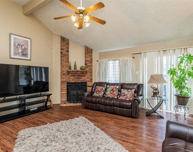 12210 Westwold Drive - Photo Thumbnail 4