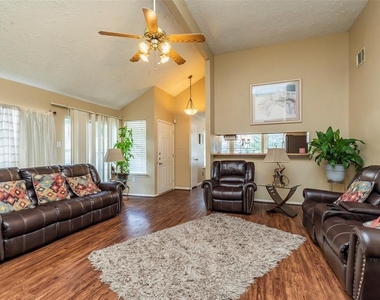 12210 Westwold Drive - Photo Thumbnail 15