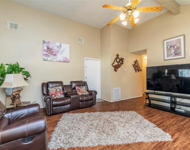 12210 Westwold Drive - Photo Thumbnail 3