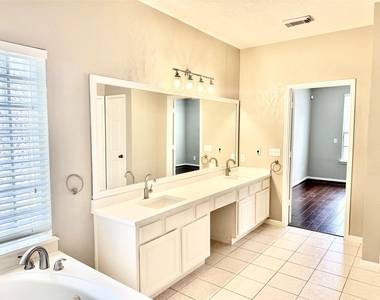 27 W Rumplecreek Place - Photo Thumbnail 13