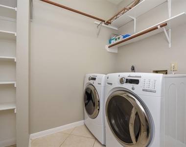 27 W Rumplecreek Place - Photo Thumbnail 22