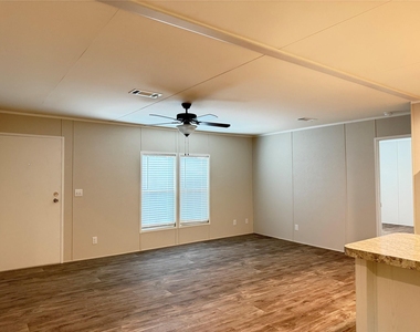 5622 Killough Street - Photo Thumbnail 6