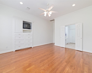 13311 Duke Of York Lane - Photo Thumbnail 18