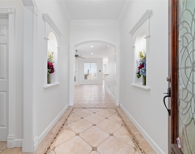 13311 Duke Of York Lane - Photo Thumbnail 3