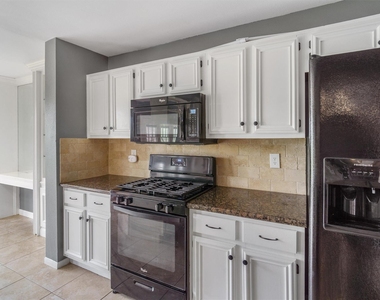 16212 Seahorse Drive - Photo Thumbnail 6