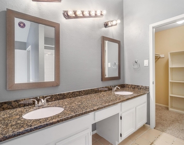 16212 Seahorse Drive - Photo Thumbnail 13