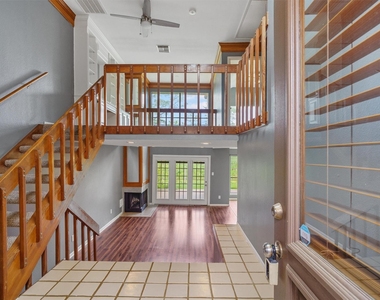 16212 Seahorse Drive - Photo Thumbnail 9