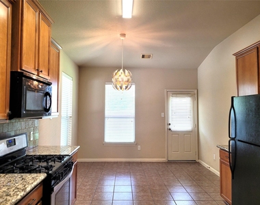 6042 Starbrook Creek Drive - Photo Thumbnail 6