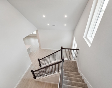 2418 Russet Forest Drive - Photo Thumbnail 19