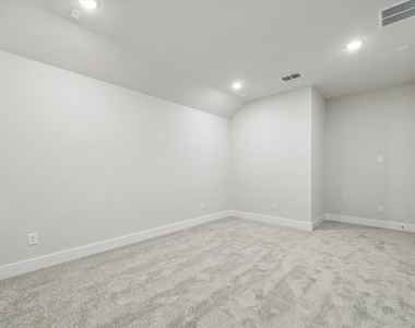 2418 Russet Forest Drive - Photo Thumbnail 25