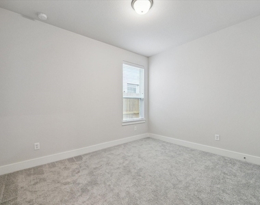 2418 Russet Forest Drive - Photo Thumbnail 29