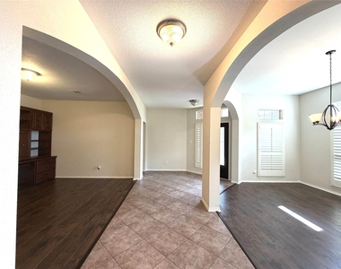 1707 Magnolia Lake - Photo Thumbnail 4